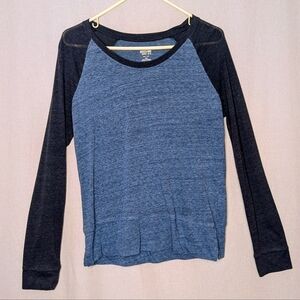 Long-Sleeve Raglan Top - Blue/Navy